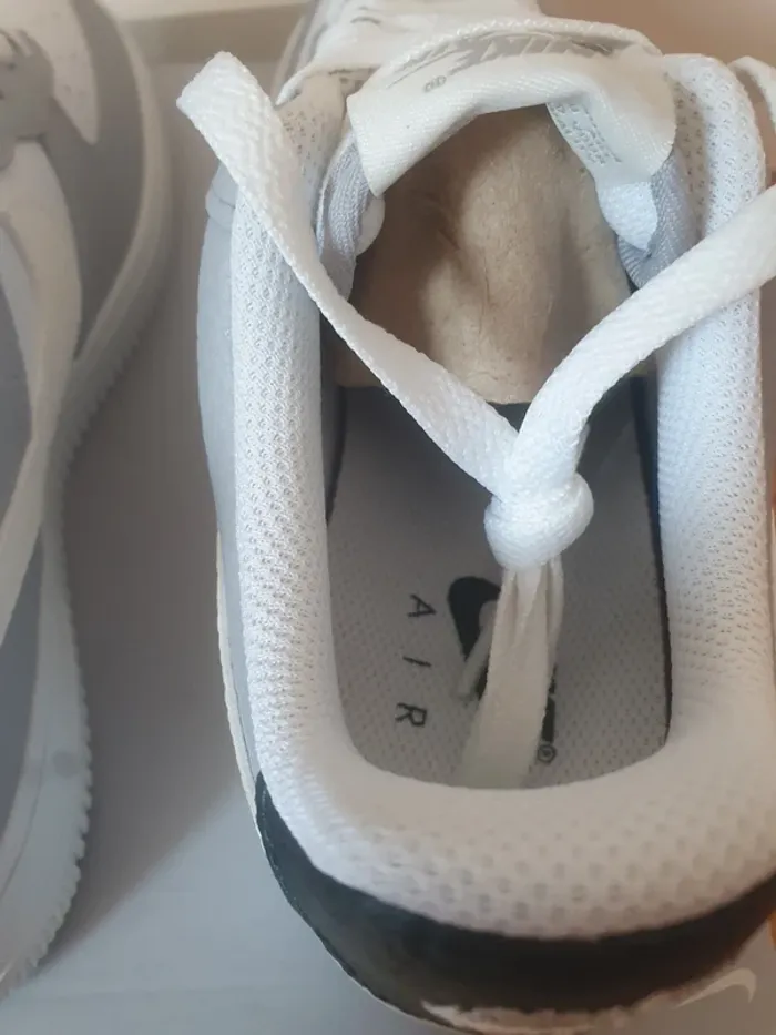 Nike Air Force 1 (37.5) - photo numéro 5
