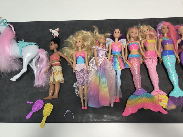 Lot de poupées Barbie - photo numéro 3