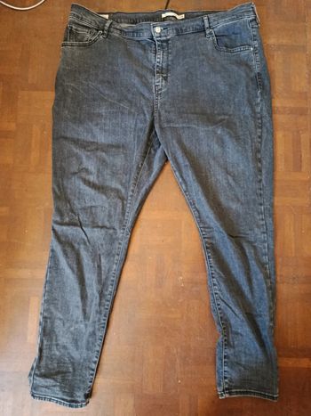 Jean Levi's 721 high rise skinny curvy
