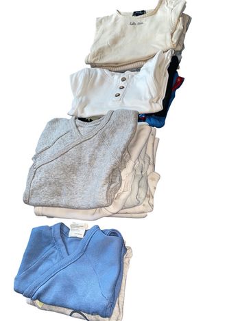 Lot de 17 bodies bébé N/3/6 mois