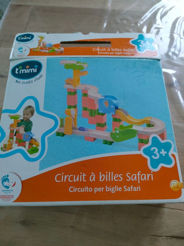Circuit bille
