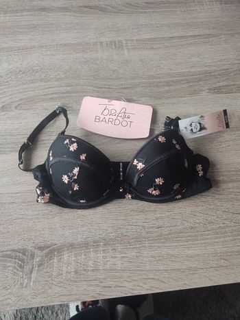 Soutien-gorge Brigitte Bardot cœur joyeux 85B