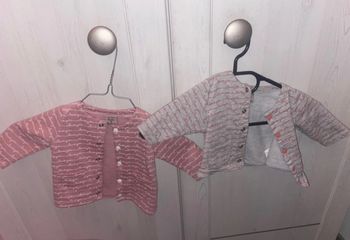 2 petites vestes