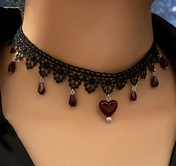 Collier broderie punk rock ** n e u f ** noir gothique rave goth