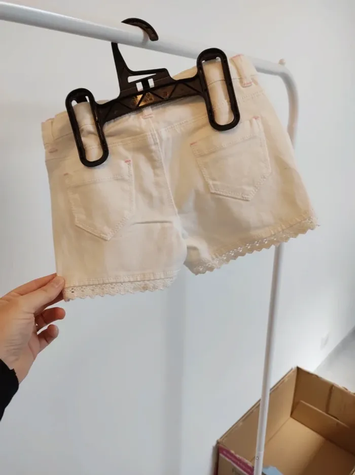 Short été court 3 ans NEUF - photo numéro 4
