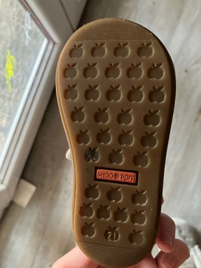 Chaussures fille taille 21 - photo numéro 2