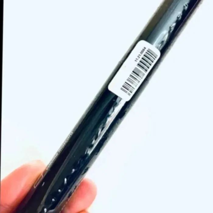 Sublime mascara noir neuf operculé cils long et sans paquet - photo numéro 3