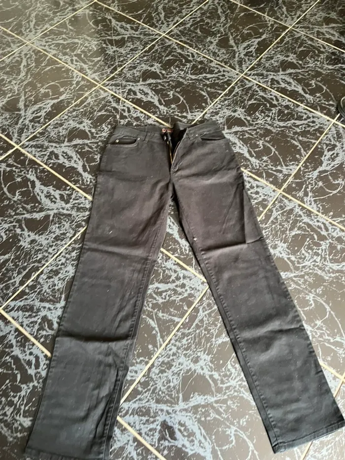 Jeans état neuf 48 chalengers - photo numéro 2
