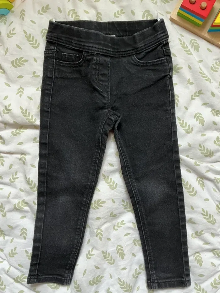jegging skinny noir 3/4 ans C&A - photo numéro 3