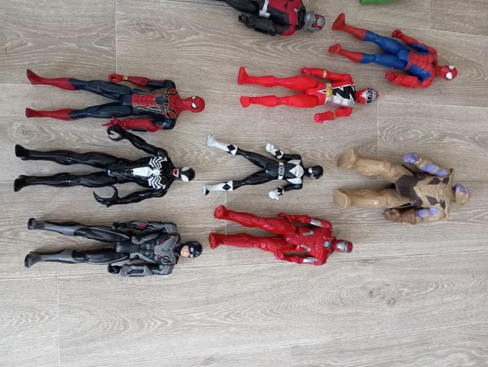 Lot figurines super héros Marvel power rangers - photo numéro 4