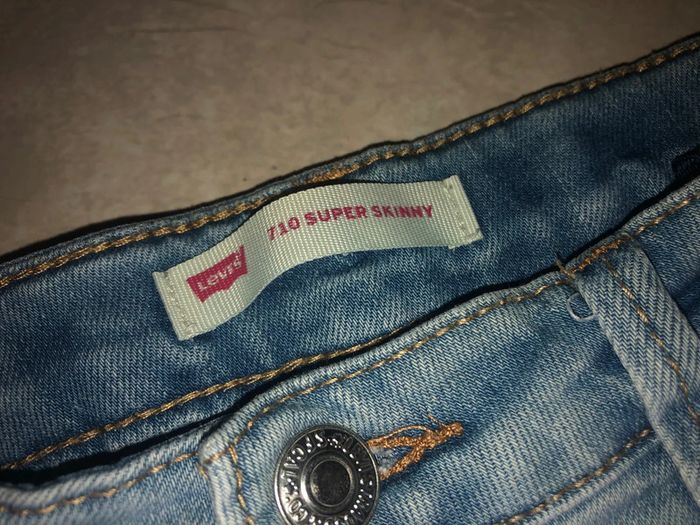 Jean levi’s 710 skinny 14 ans - photo numéro 3