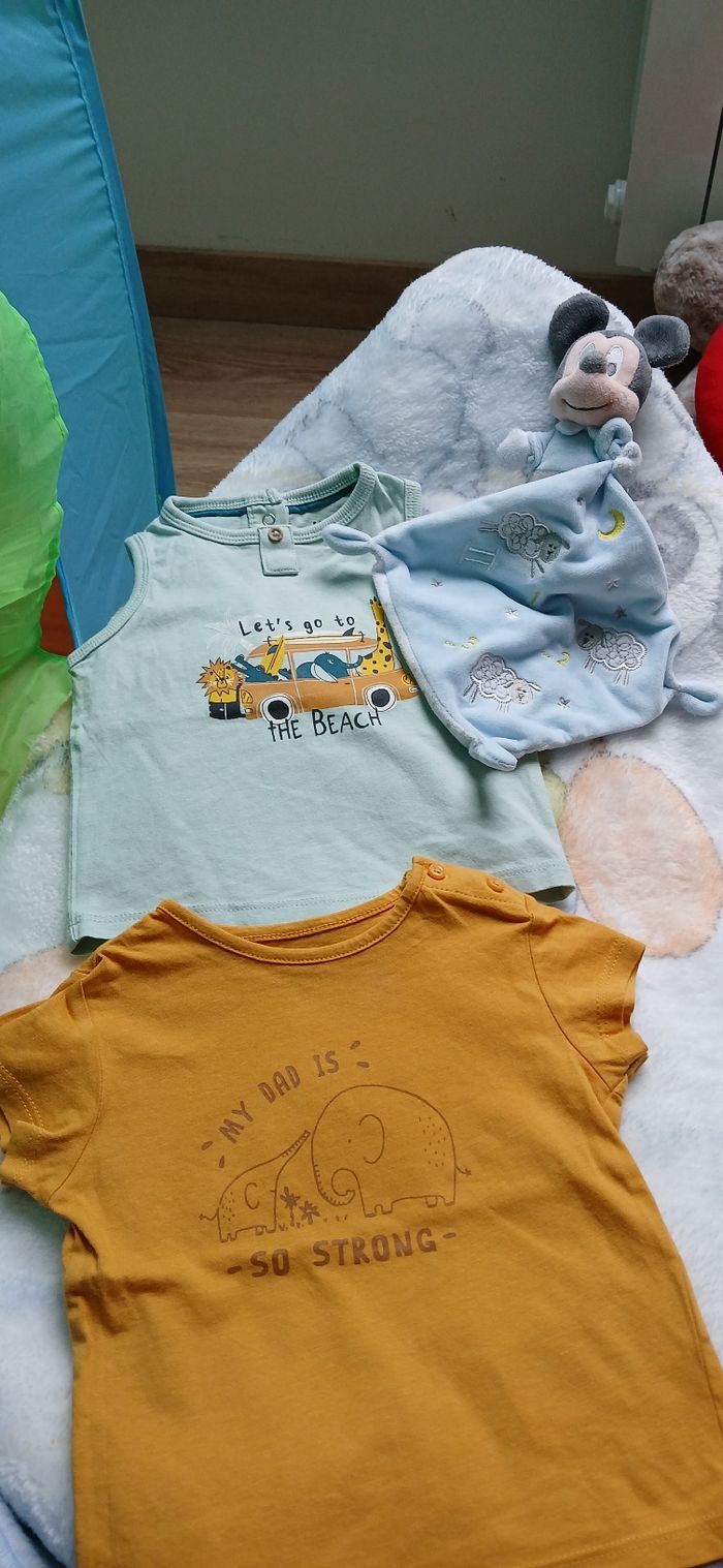 Lot de vêtements garçon 9 mois - photo numéro 2