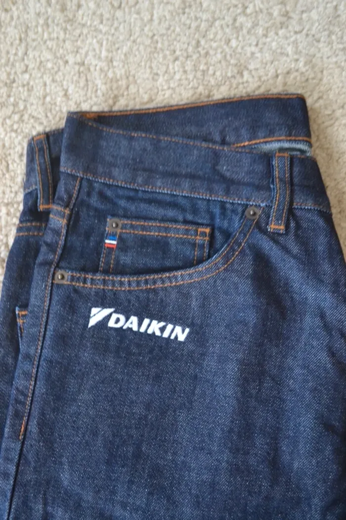 Jeans Daikin - Taille 38 - photo numéro 3