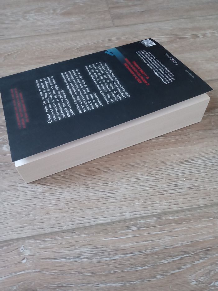 Livre La Prof - photo numéro 6