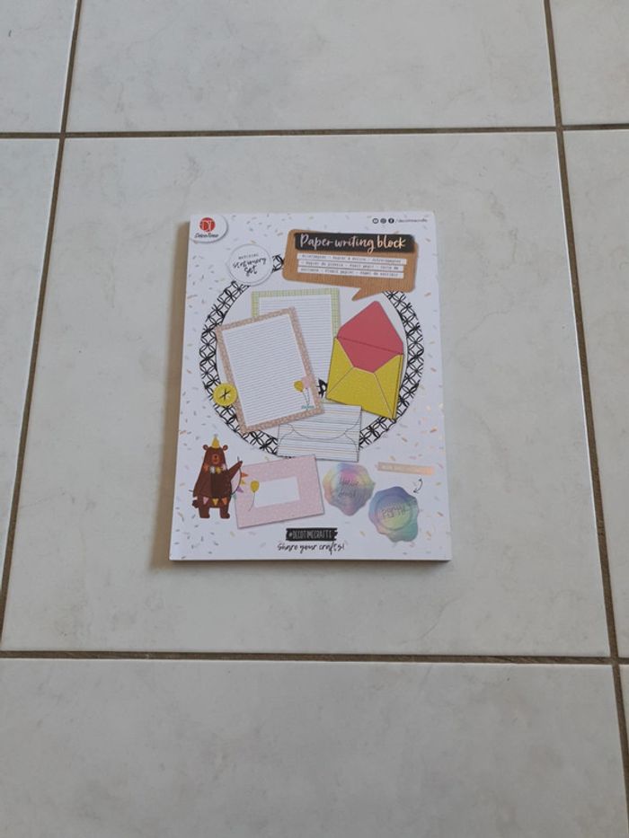 Paper writing block scrapbooking Neuf SD