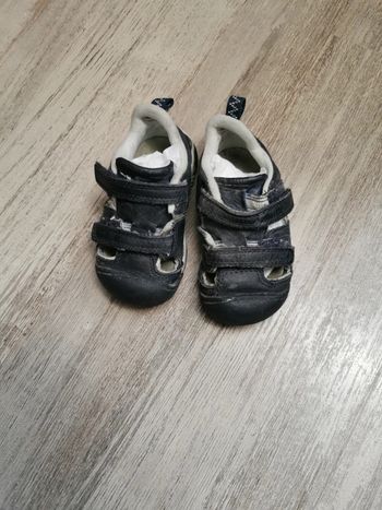 Chaussure semi ouverte 20