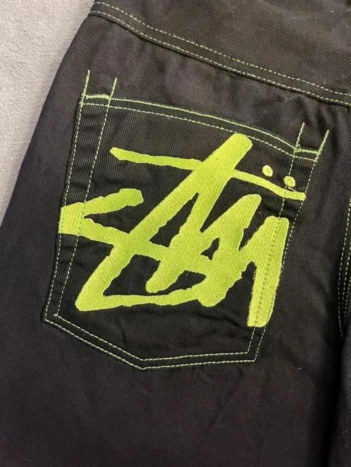 Short/Jort Stussy Black Embroidered Green Lime Big Logo Back – Taille L - photo numéro 2
