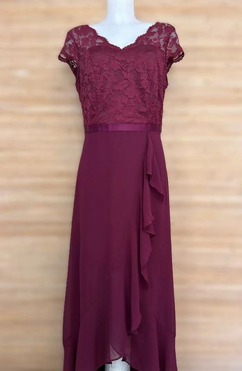 Robe rouge bordeaux taille L daisyaner
