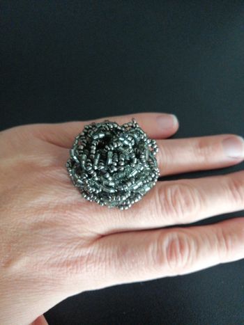 Bague en perle