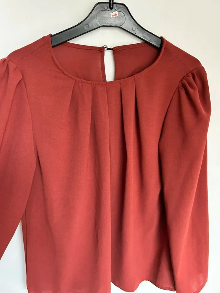 Belle blouse femme taille M shein - photo numéro 3
