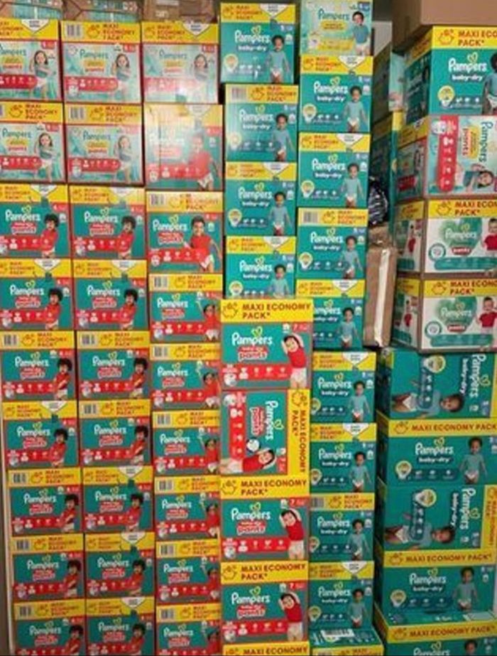 LIQUIDATION EXCEPTIONNELLE – CARTONS DE COUCHES PAMPERS