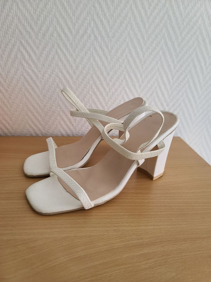 Talons blanc