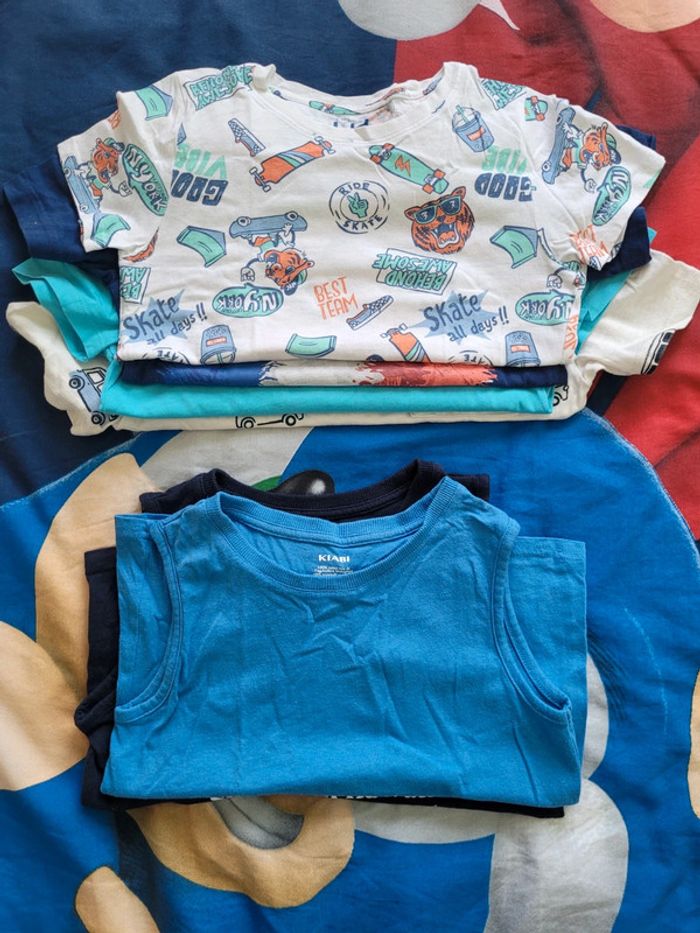 Lot tee shirt 6 ans