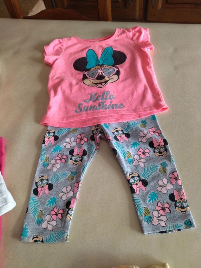 2 leggings avec leurs haut, 1 robe 👗 - photo numéro 2