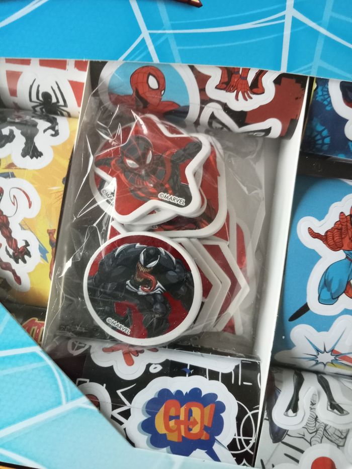 Boite de stickers spiderman - photo numéro 2