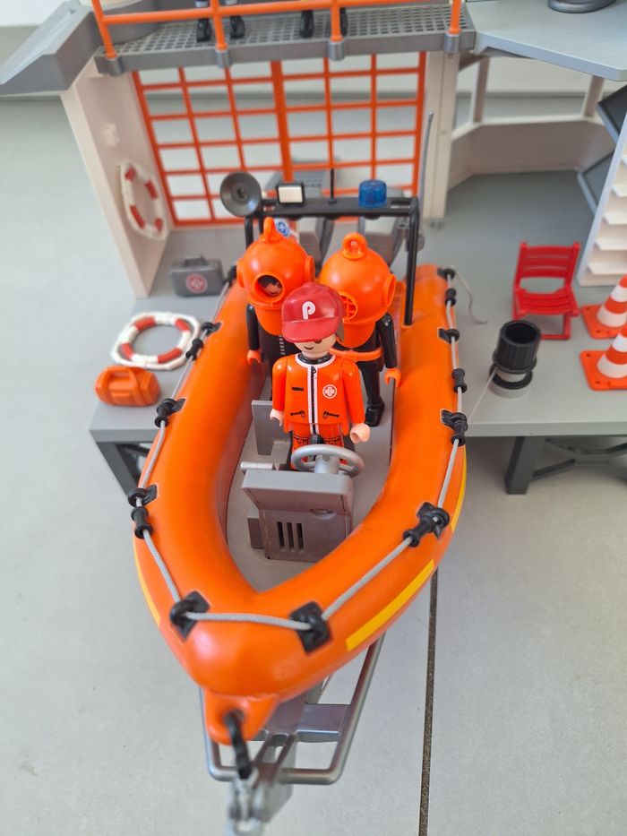 Playmobil poste de secours avec bateau - photo numéro 2