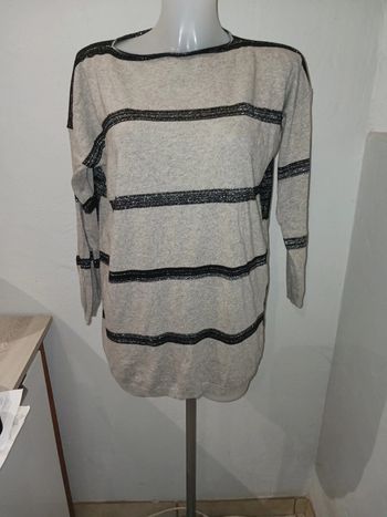 Pull gris et pailletée