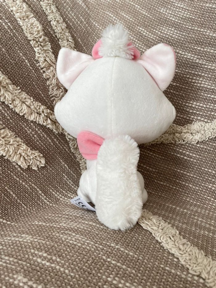 Peluche doudou 20cm Disney marie les aristochats chat blanc et rose très bon état - photo numéro 3