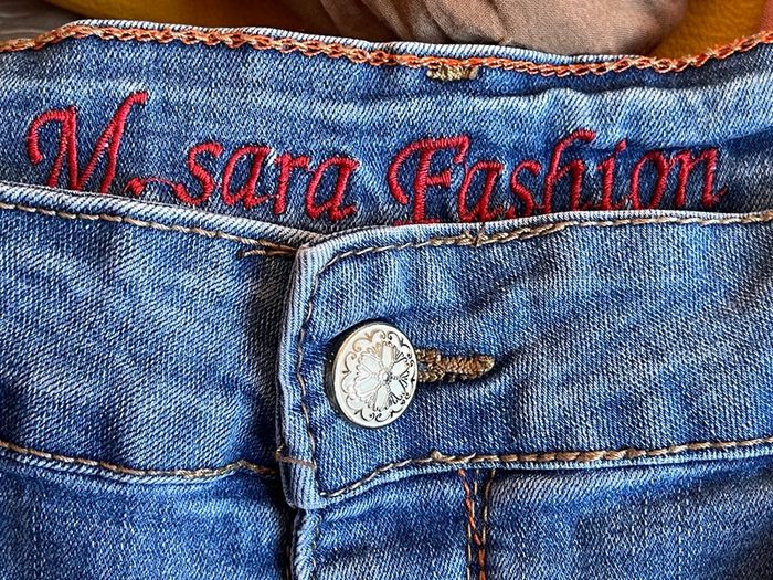 Short en jean brodé taille 40 - photo numéro 7