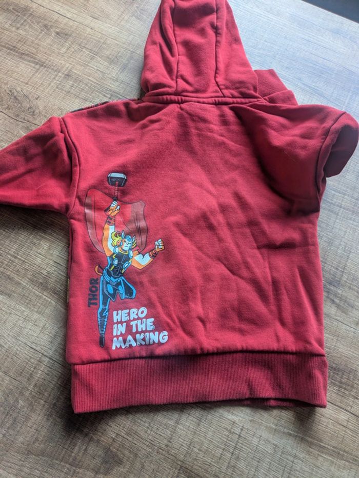 Pull marvel garcon 6-7 ans - photo numéro 3