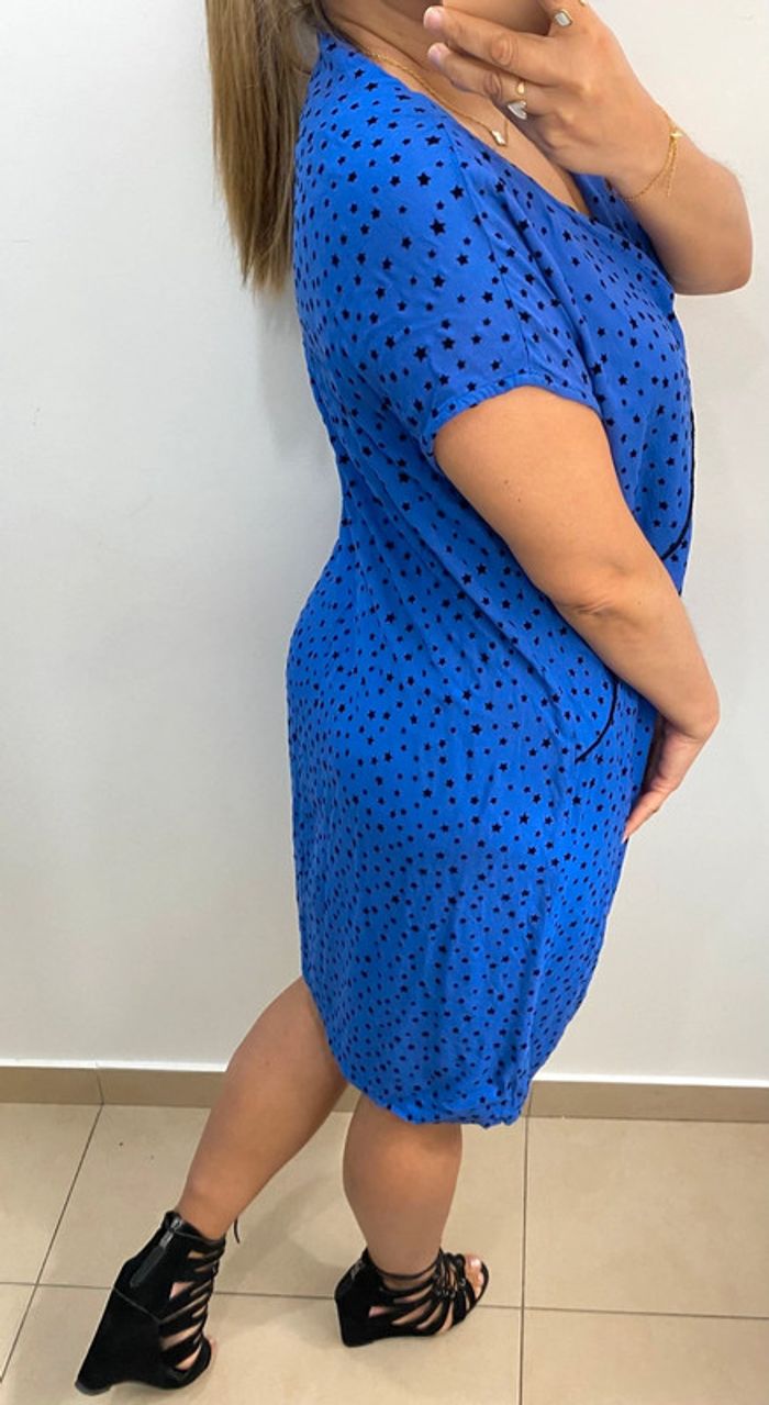 Jolie Robe Fluide Sans Manche Taille L - photo numéro 5