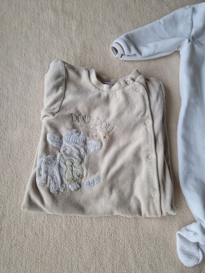 Lot 2 pyjamas 12 mois 1 pièce ouverture avant - photo numéro 6