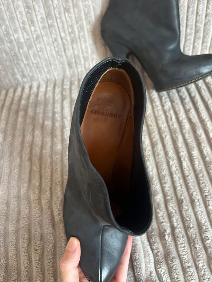 Bottines Givenchy en cuir nubuck noir – Taille 38 - photo numéro 6