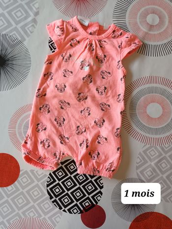 Barboteuse short 👧 taille 1 mois
