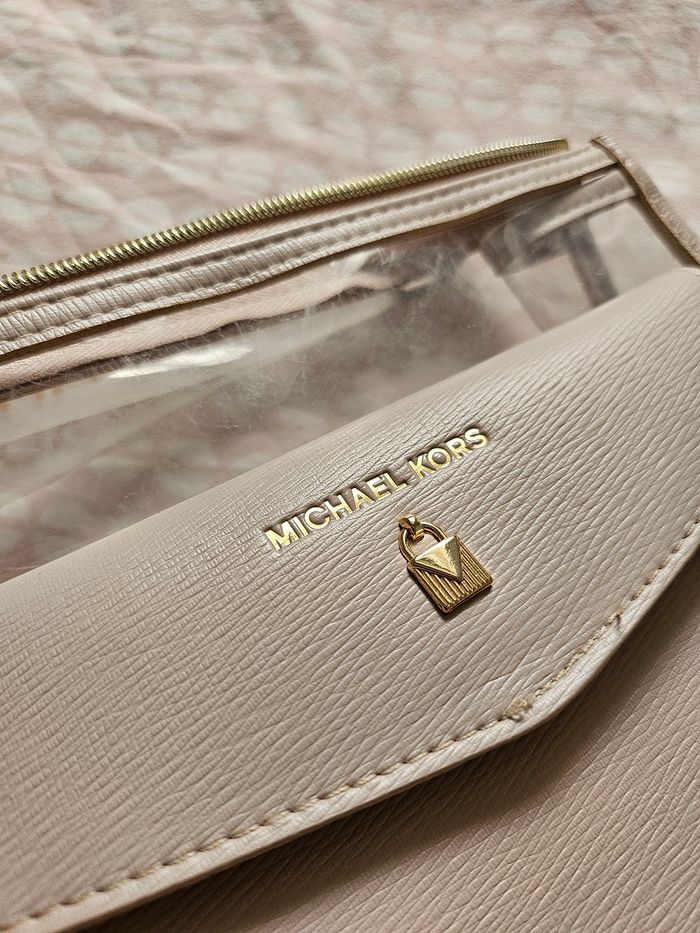 Pochette Michael Kors plastique transparente et rose - photo numéro 5