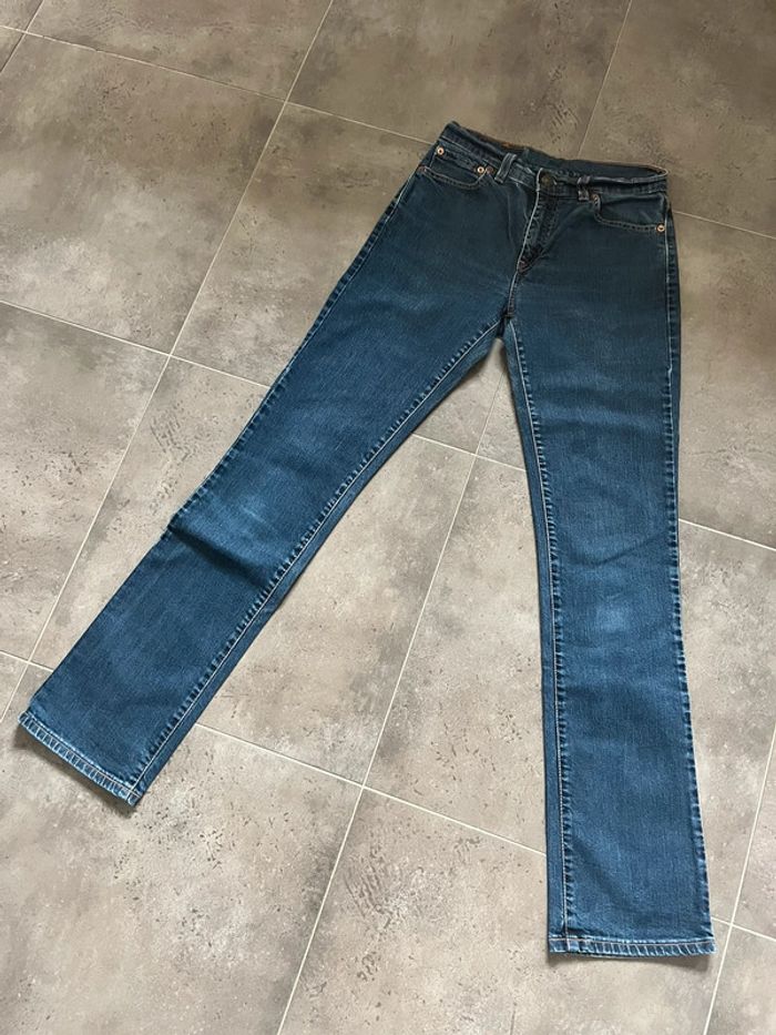 Jeans Lévis bleu brut 595 taille 28x34 - photo numéro 3