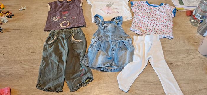 Lot de 3 ensembles pour fille, printemps/été, 18 mois, bon état - photo numéro 3