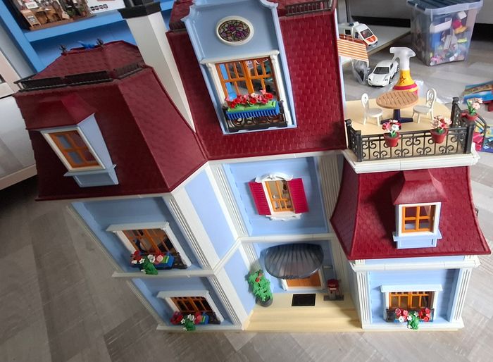 Maison Traditionnelle et tout ses aménagements Playmobil Lot quasiment complet. - photo numéro 3