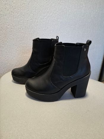 Superbes bottines compensées femme 37 Kookaï cuir noir très bon état