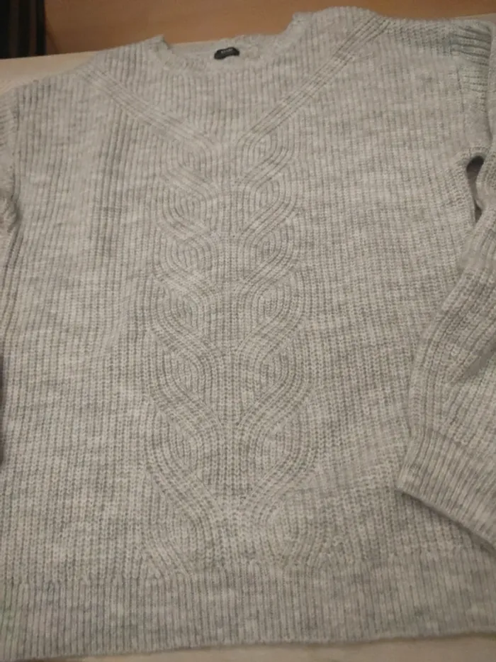 Pull gris torsadé chiné magnifique Kiabi 12 ans - photo numéro 2