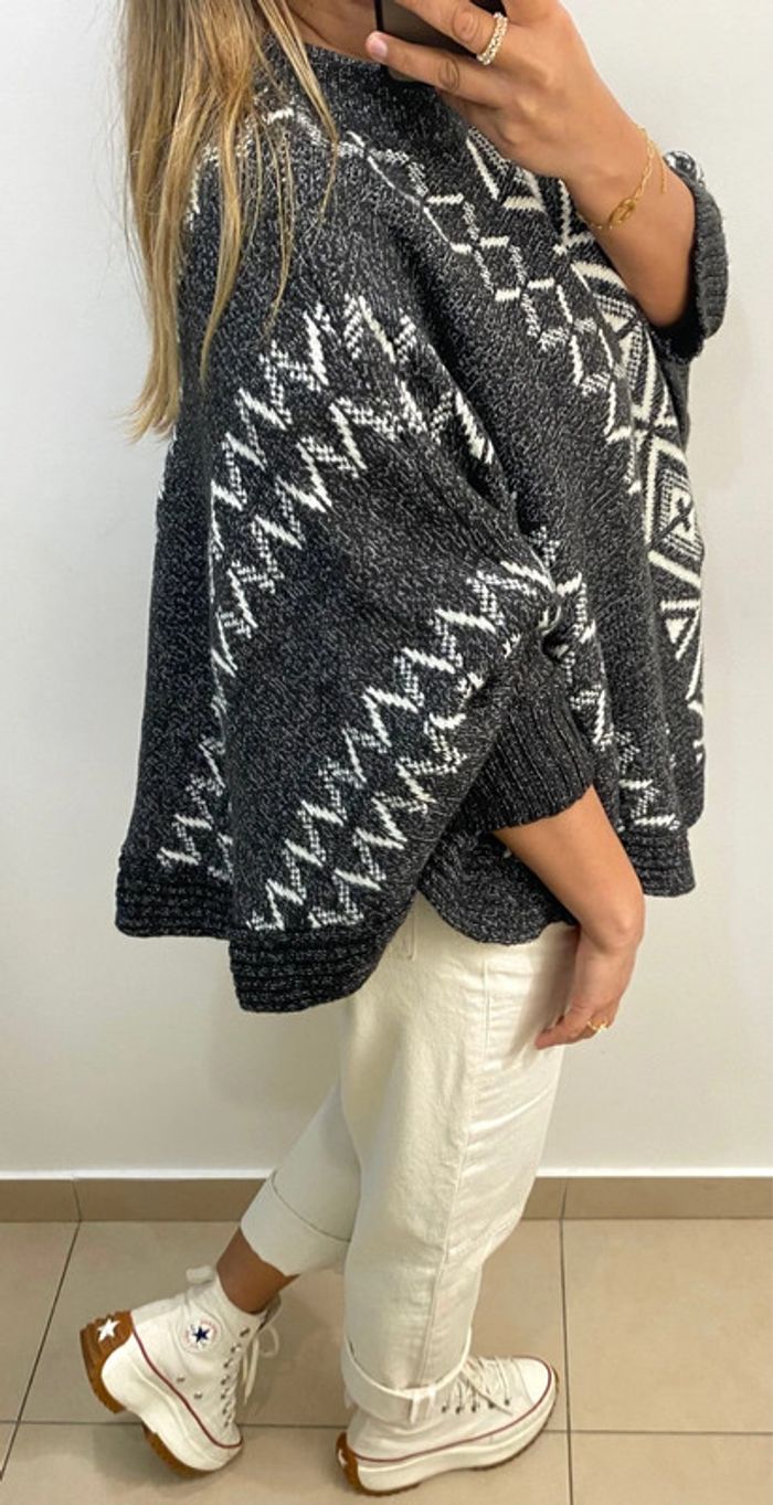 Superbe Pull Poncho Taille M - photo numéro 7