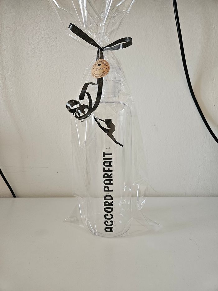 Gourde personnalisée en plastique 500ml idee cadeau fin d'année maîtresse ATSEM..... - photo numéro 4