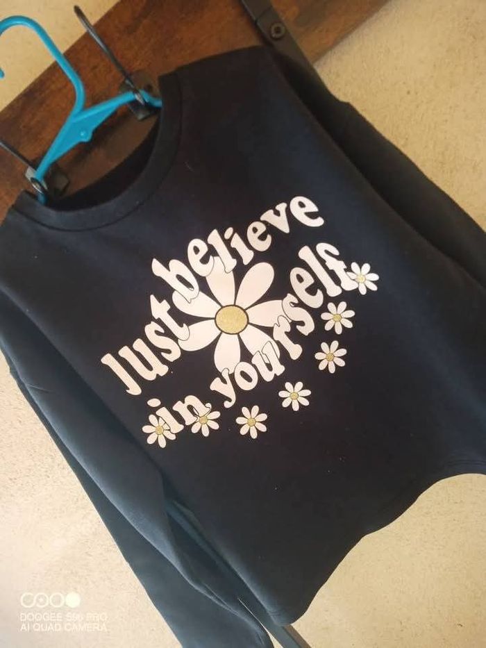 Tee-shirt 8 ans - photo numéro 4