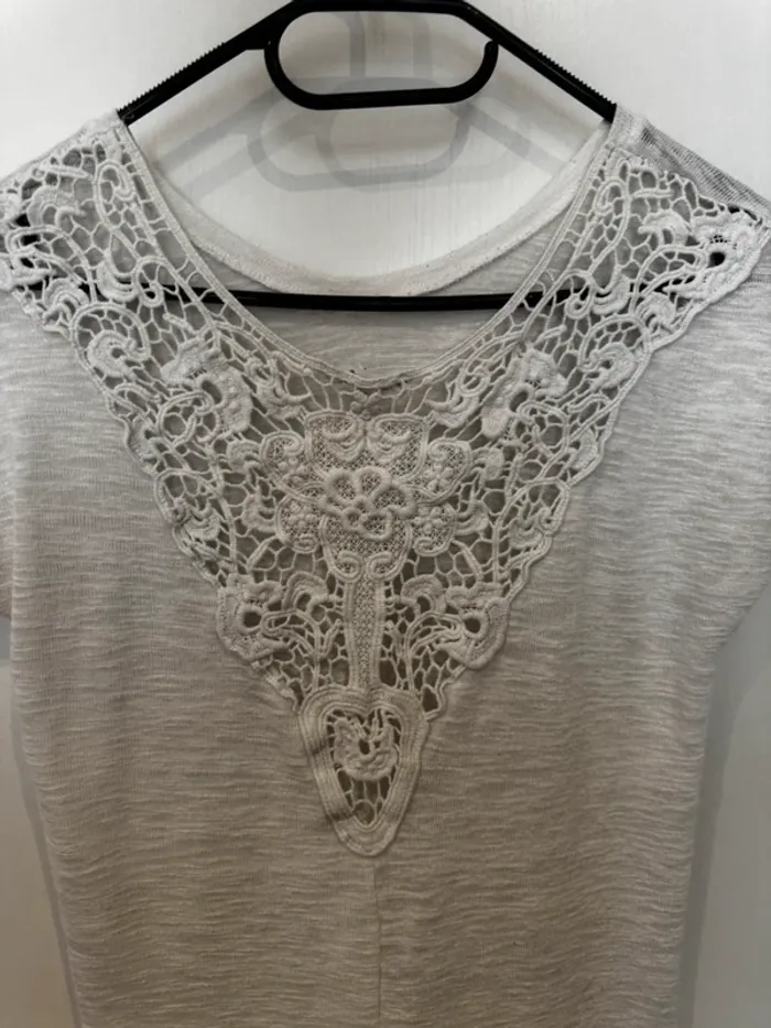 T-shirt maille dos dentelle - photo numéro 2