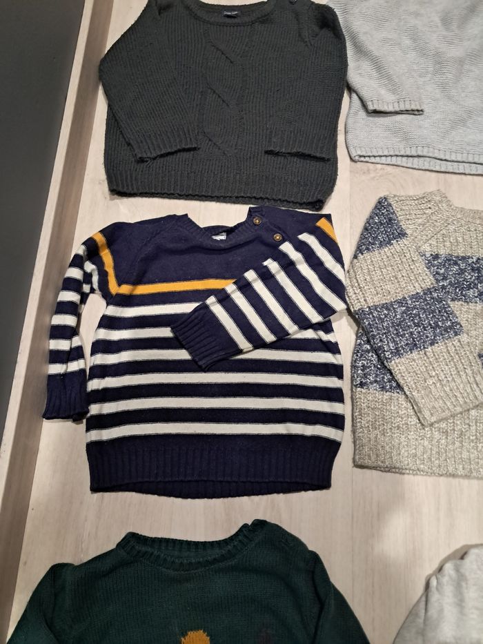 Lot de pulls et pulls de noël neuf et tbe 18mois garçon - photo numéro 5