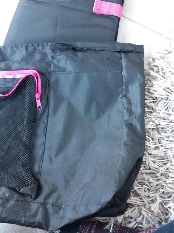 Pochette avec matelas a langer - photo numéro 9